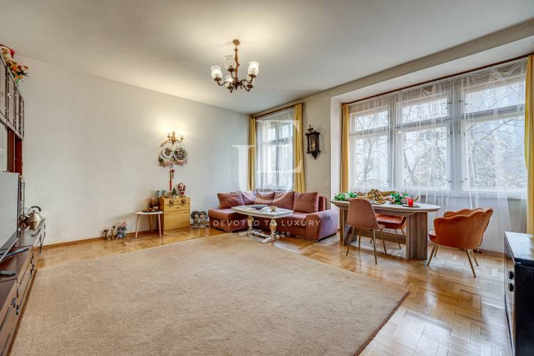 Aristocratic two-bedroom apartment in the top center of Sofia