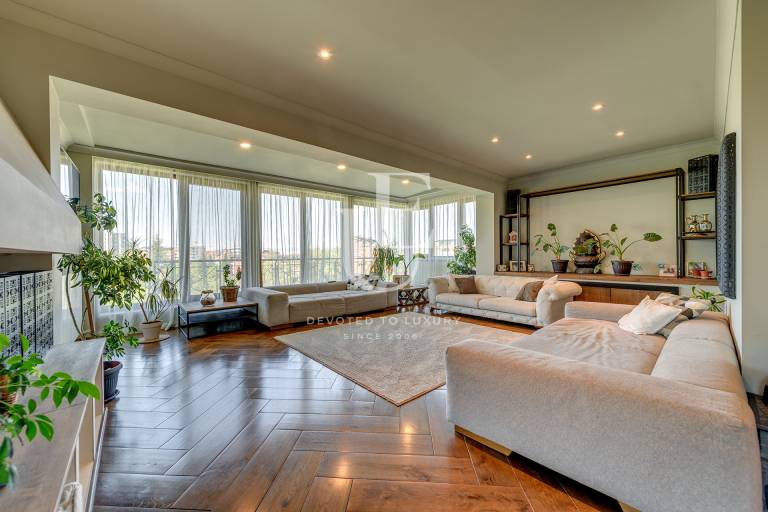 Luxury apartment with panoramic views and 3 bedrooms