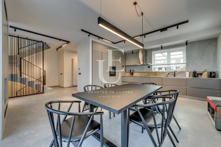 Stylish Family Home in a Prestigious Gated Compound