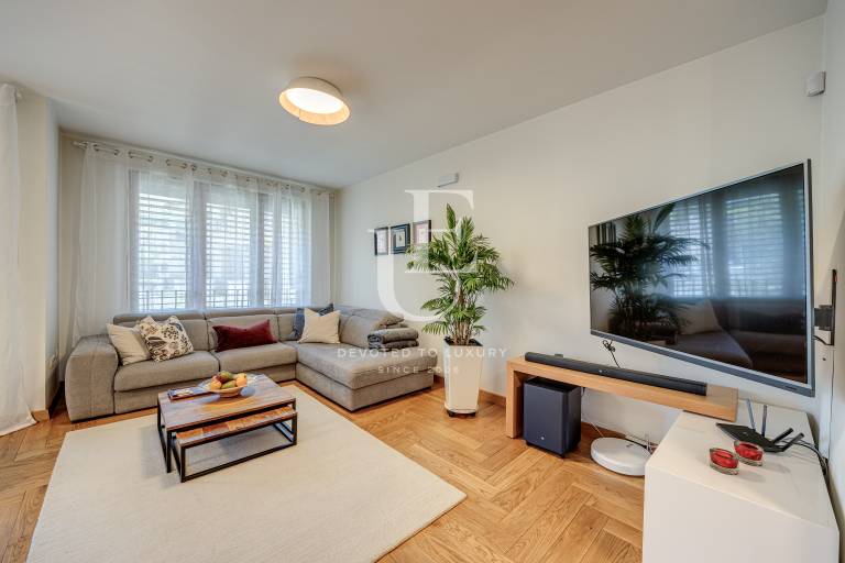 Elegant Apartment in a Gated Complex with a Stunning View