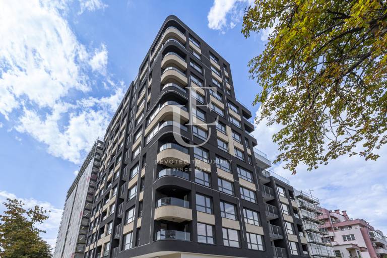 South-facing twobedroom apartment with a view near a metrostation