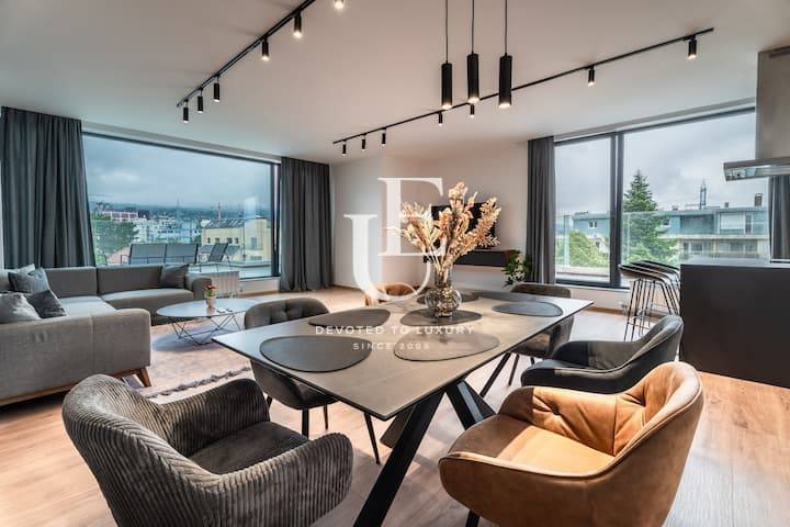 Unique designer penthouse with 4 bedrooms next to Paradise Mall