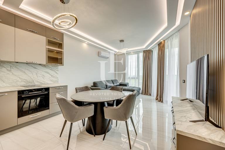 One-bedroom apartment in a new building on Cherni Vrah Blvd.