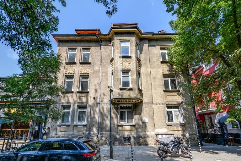 Exclusive part of an elegant building on Oborishte Street 