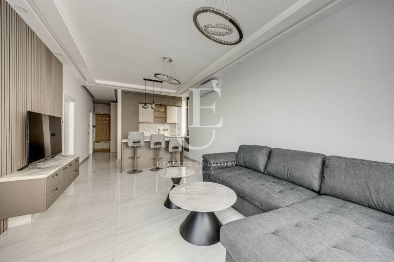 Two-bedroom apartment in a new building on Cherni Vrah Blvd.