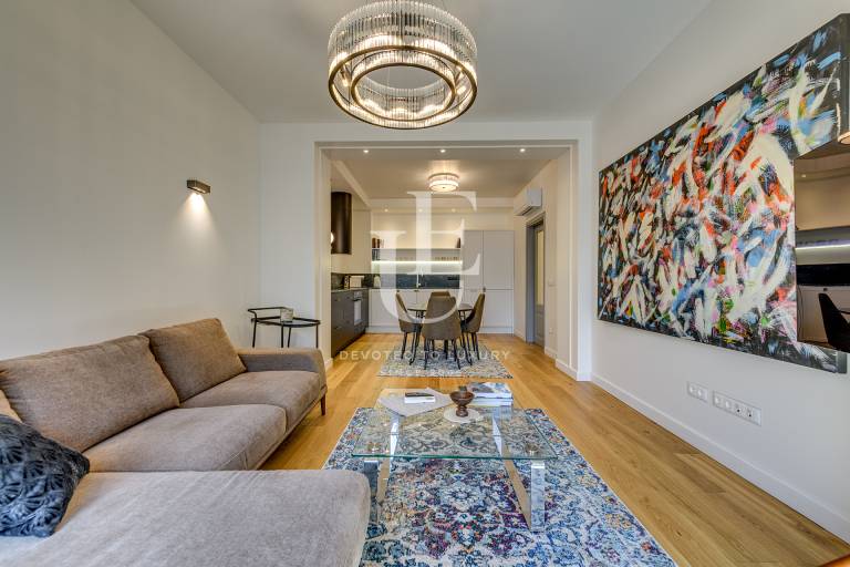  Elegant two-bedroom apartment in Lozenets district