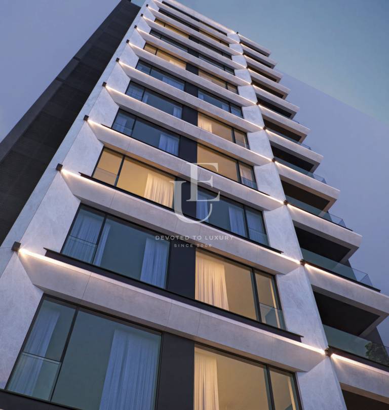 Панорамен пентхаус за продажба в нова сграда в Центъра