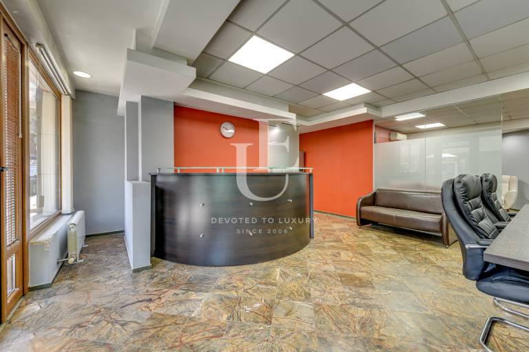 Excellent office for rent in a boutique building in Iztok