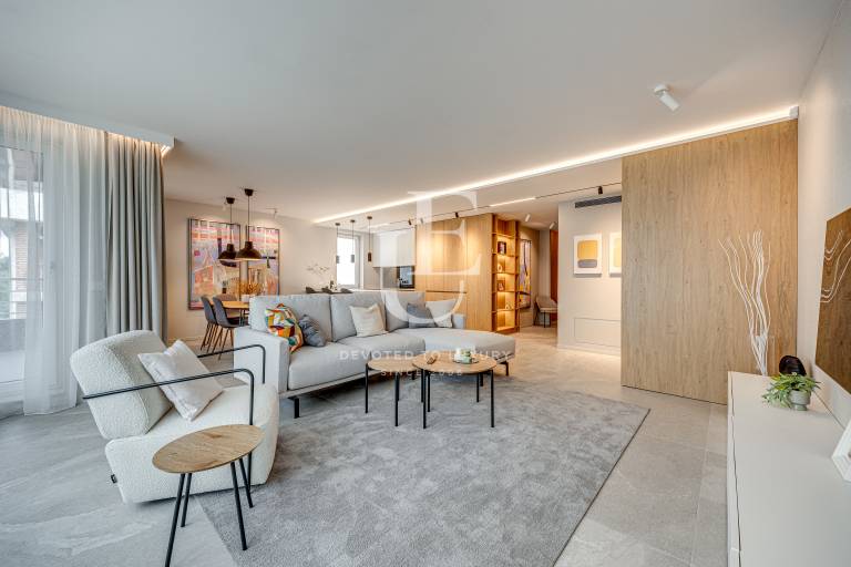 Brand new three bedroom apartment near South Park