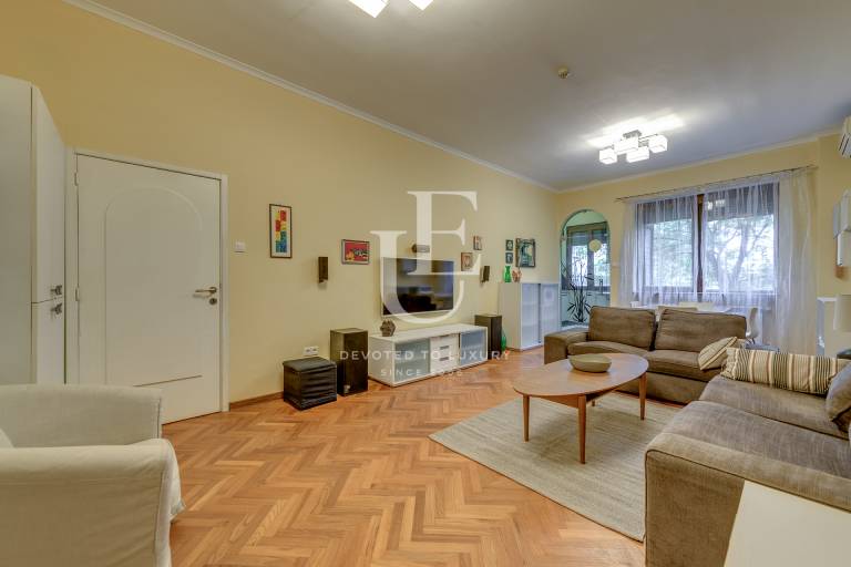 Three bedroom apartment for rent in the very center