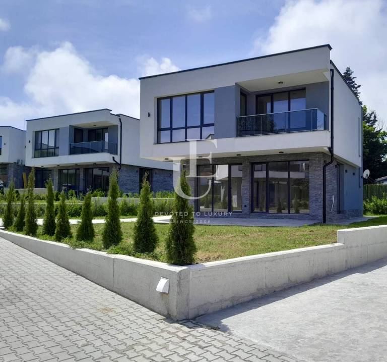 Нова къща с морска гледка за продажба