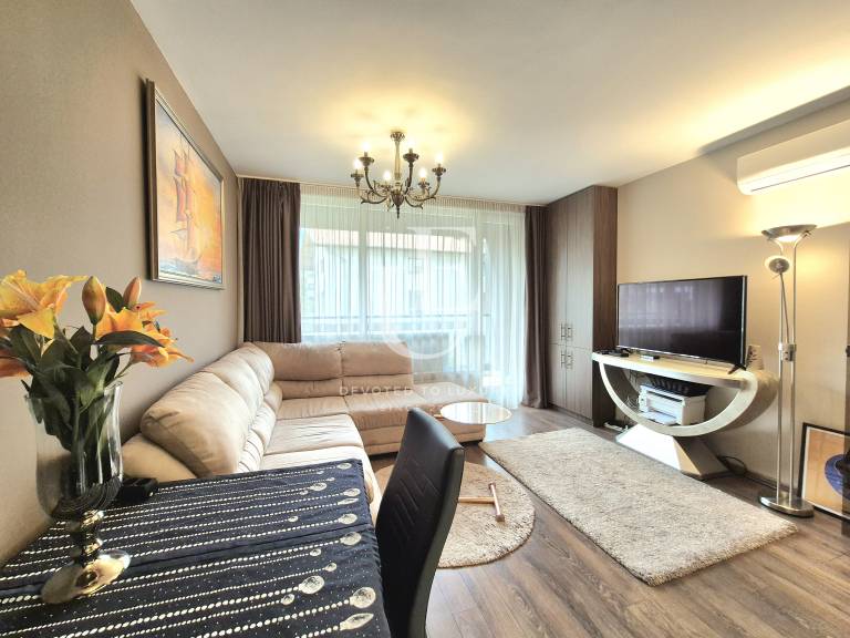 New, luxurious two-room apartment in a gated complex for rent
