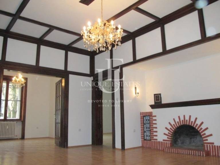 Exclusive Multi-Room Apartment next to Sofia University