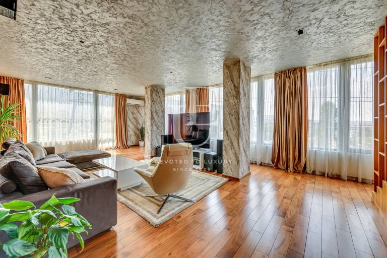 Luxury penthouse in Lozenets for sale