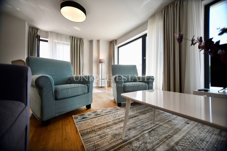 Bright, brand new apartment with three bedrooms for rent