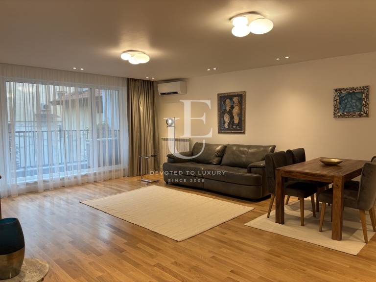 Modern Home with a Perfect Balance of Style and Functionality