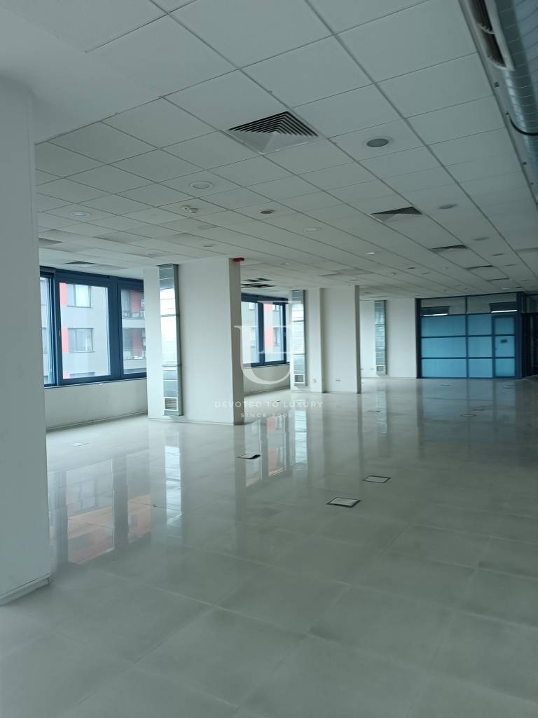 Offices for rent in Pavlovo district in a luxury building