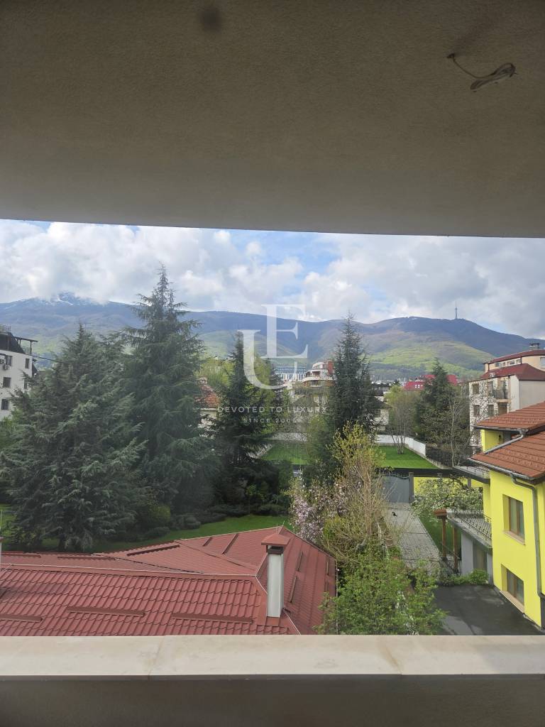 Panoramic 3 BDR apartment in new building