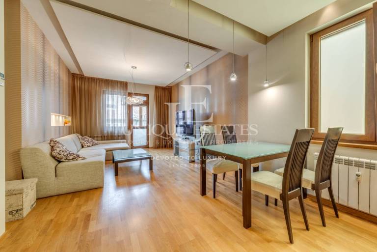 Cozy two-bedroom apartment for rent on Neofit Rilski Street
