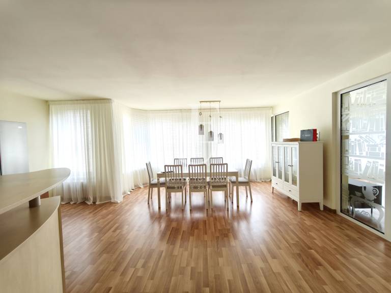 Spacious 3BR Apartment for Rent close to Hotel Marinela