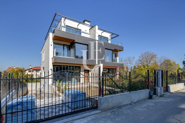 Нова къща за продажба с панорамна гледка към Витоша