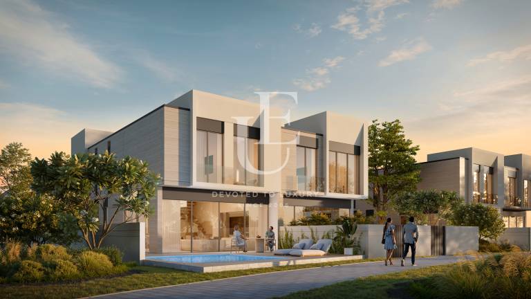 Luxury five-bedroom villa for sale in the iconic JGE, Dubai