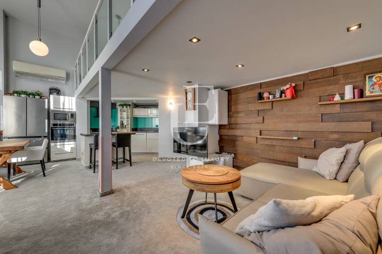 Артистичен апартамент с две спални за продажба в кв. Овча купел