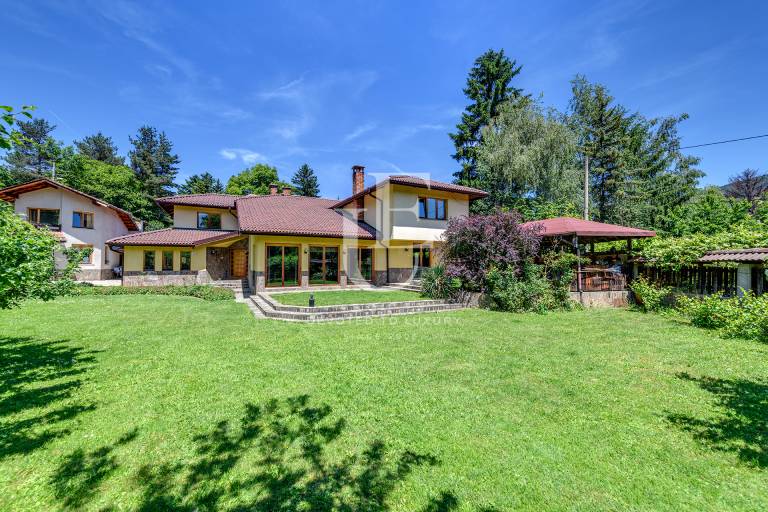 A beautiful house for sale in Kokalyane