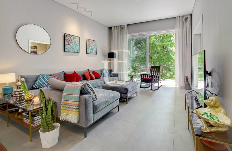 Designer apartment for rent with prime location