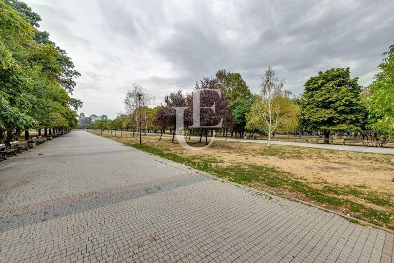 Designer office for sale in a prestigious location in Geo Milev 