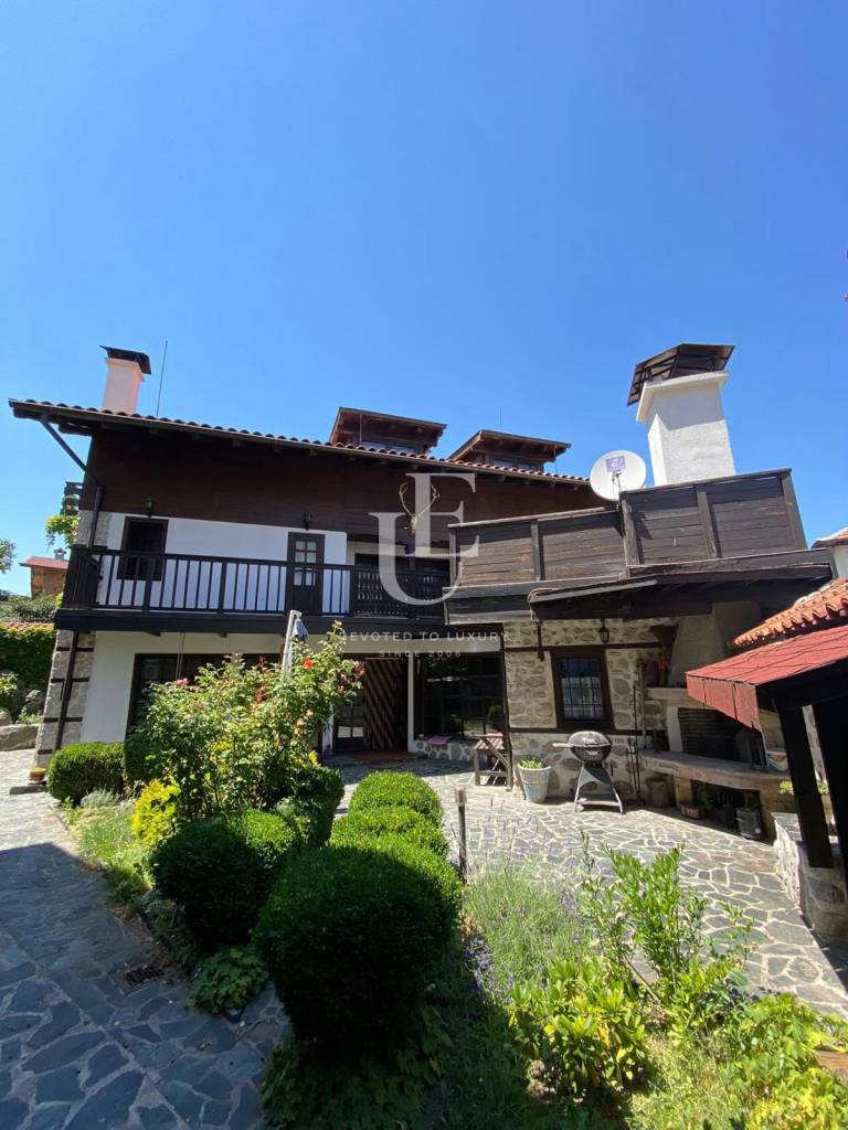 Cultural Monument House in the center of Bansko