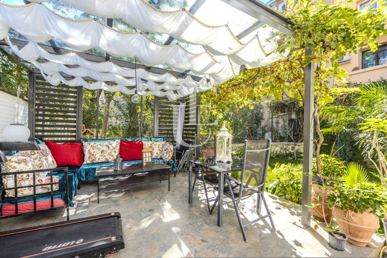 Luxury finished and furnished house in Downtown 