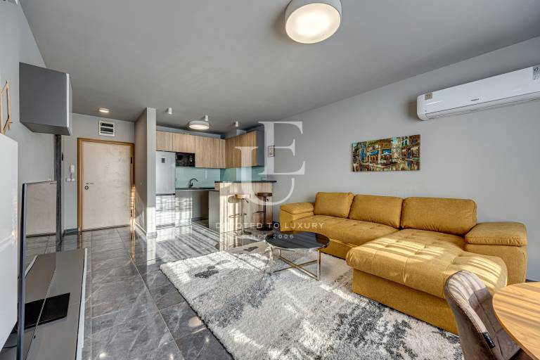 New apartment in Vitosha district 