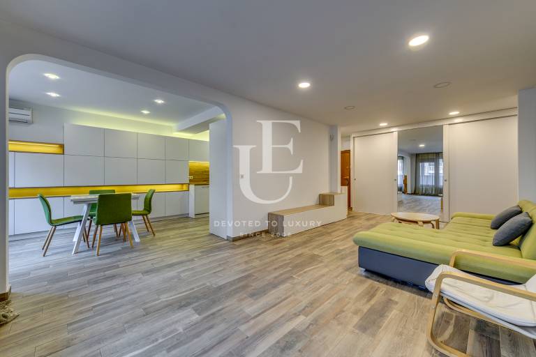 Two bedroom apartment for rent in East