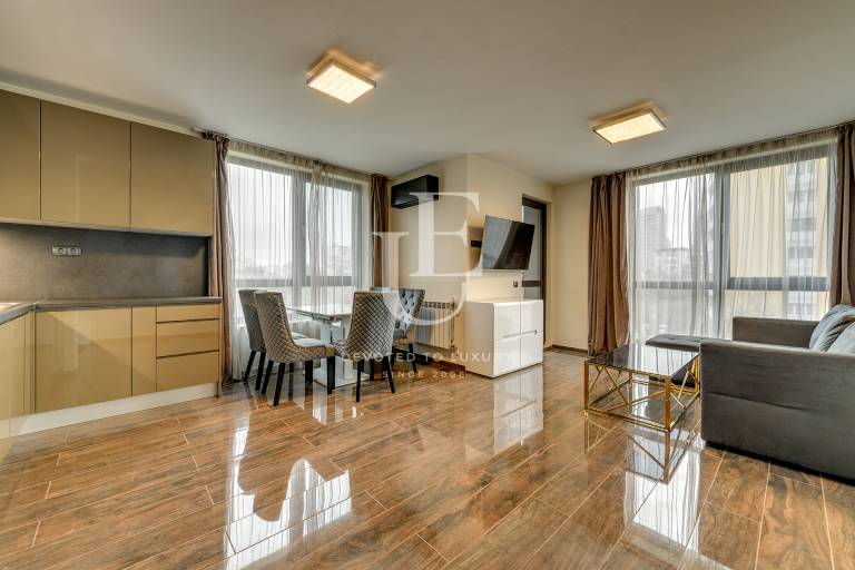 Stylish Three-Bedroom Apartment in Iztok Quarter