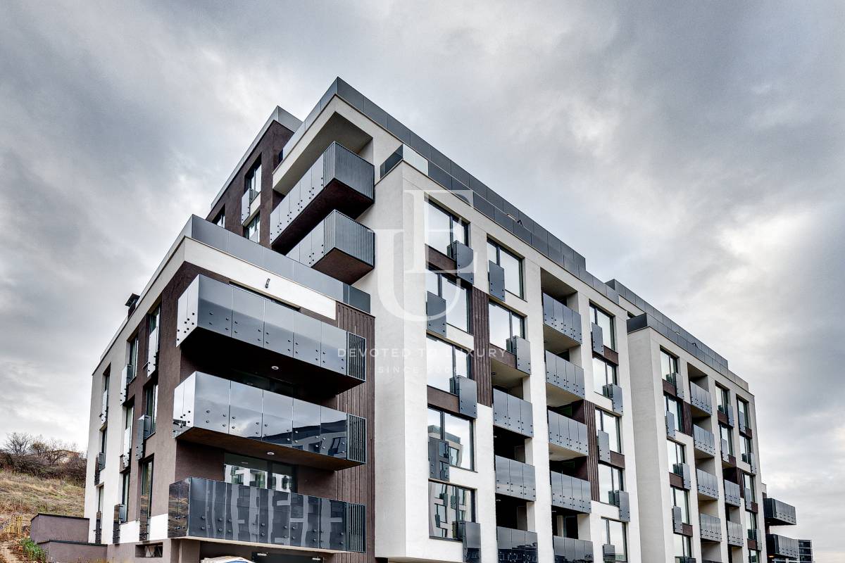 Closed complex with a modern urban vision - image 7