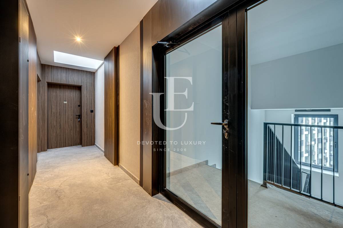 Closed complex with a modern urban vision - image 5