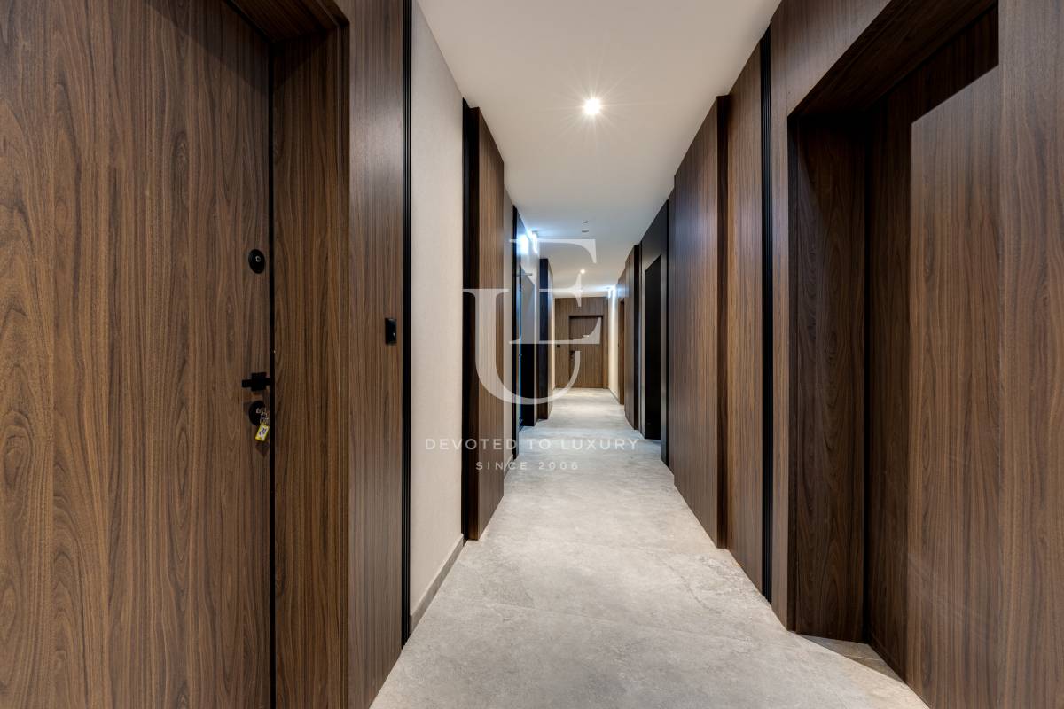 Closed complex with a modern urban vision - image 4