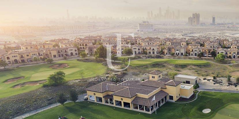 Ексклузивен затворен комплекс в Jumeirah Golf Estates - image 2