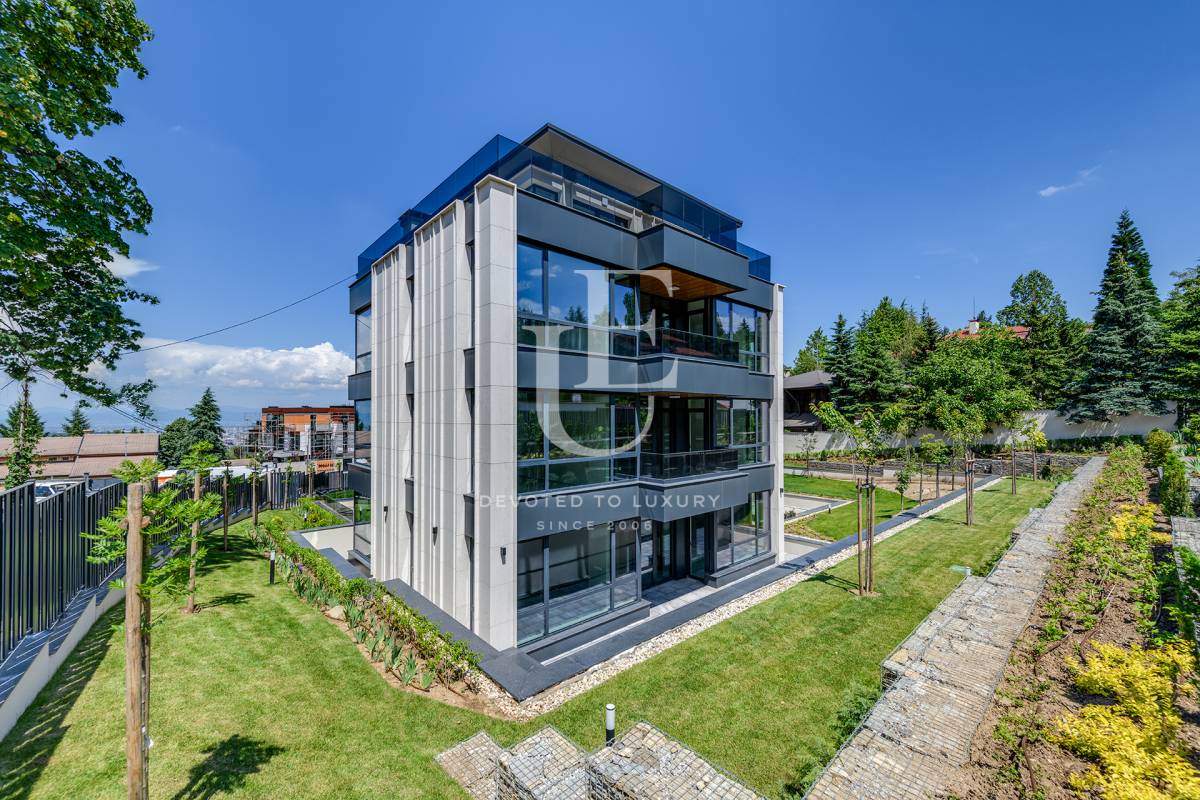 Boutique residential building with panoramic views of Vitosha and Sofia - image 2