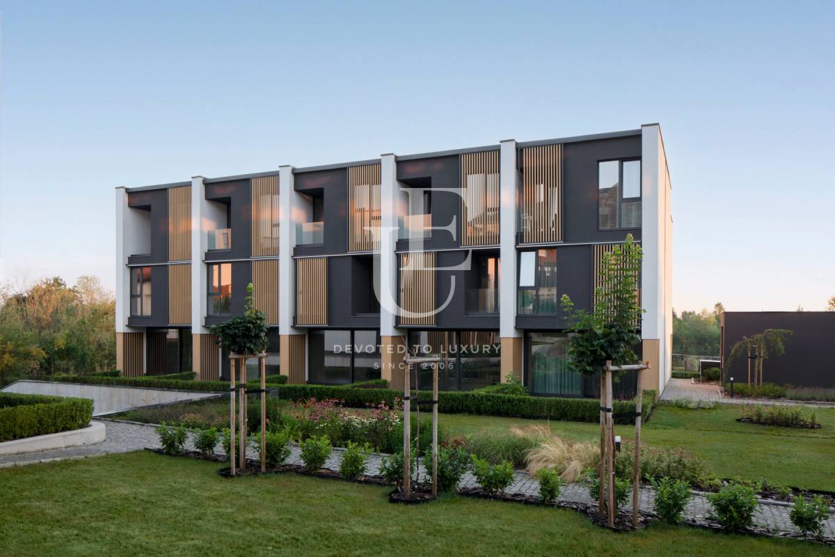 Boutique residential complex of row houses in Boyana district - image 3